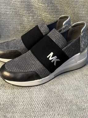 Michael Kors Felix sneaker silver logo MK Slip-On Trainer size 8